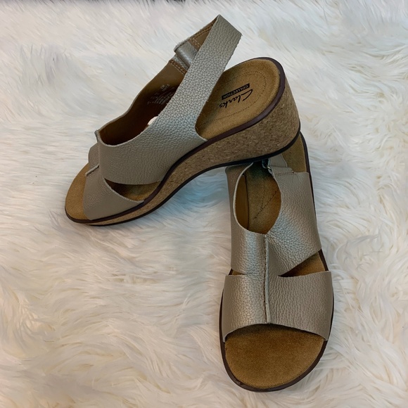 clark 15260 sandals